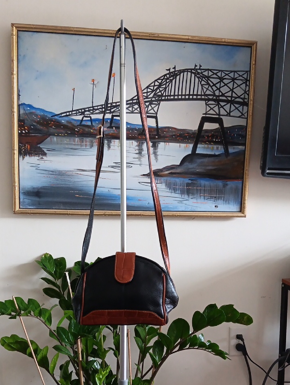 Susan Reade Crossbody Leather Bag